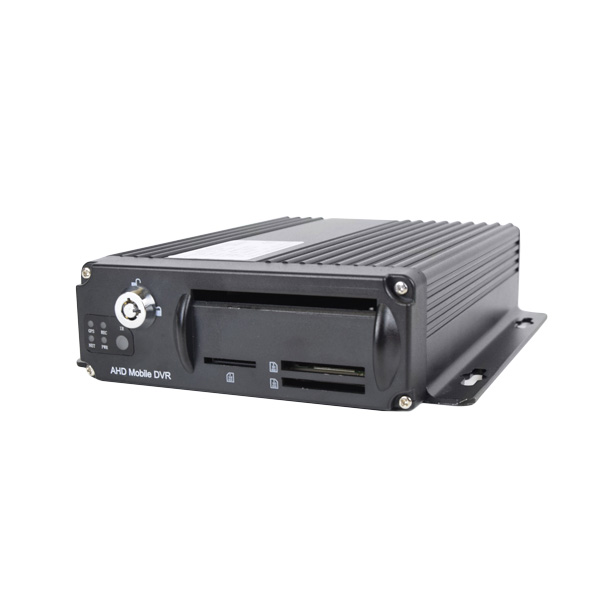 avtomobilnyy-videoregistrator-amdvr-04-127453